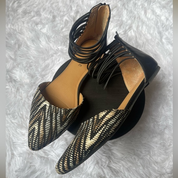 Rampage - Aztec Print Elastic Ankle Flats - Picture 5 of 11